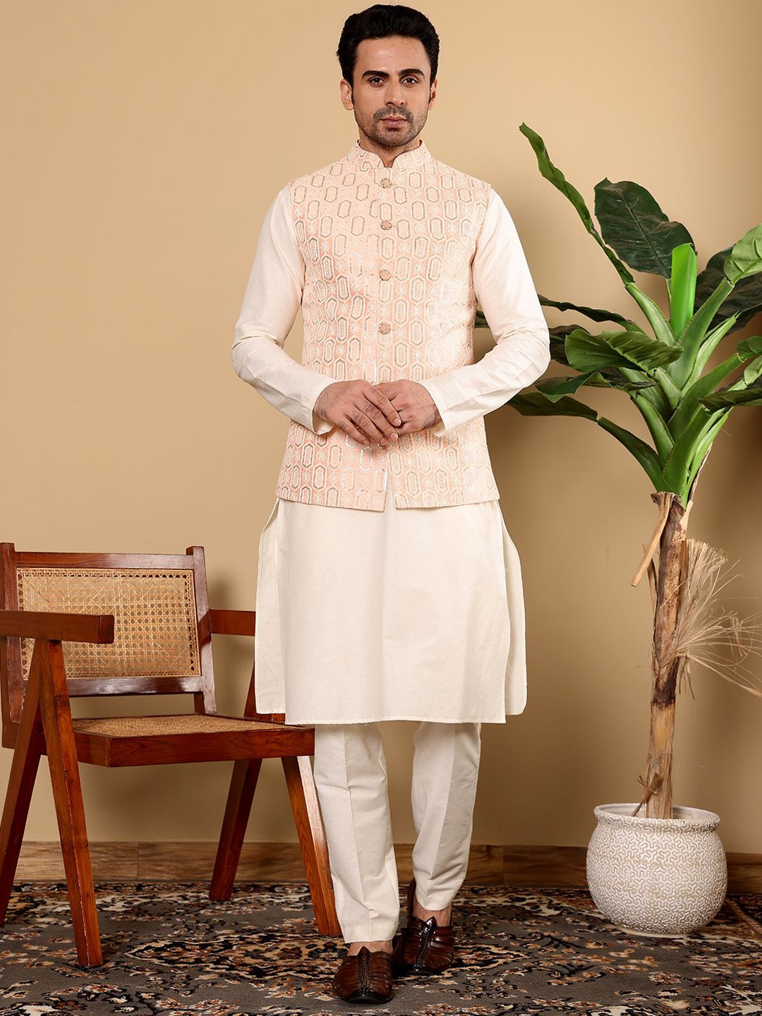 

MULTI SHADES Men Regular Kurta with Pyjamas, Peach