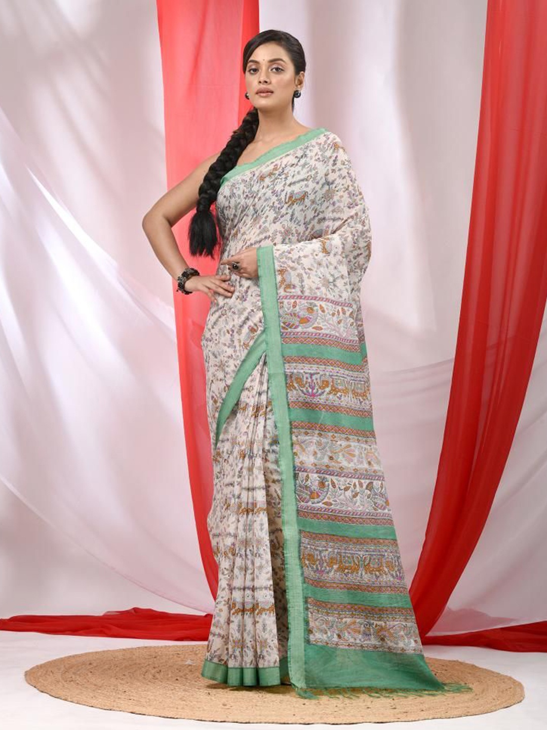 

VIBHAVARI Floral Saree, White