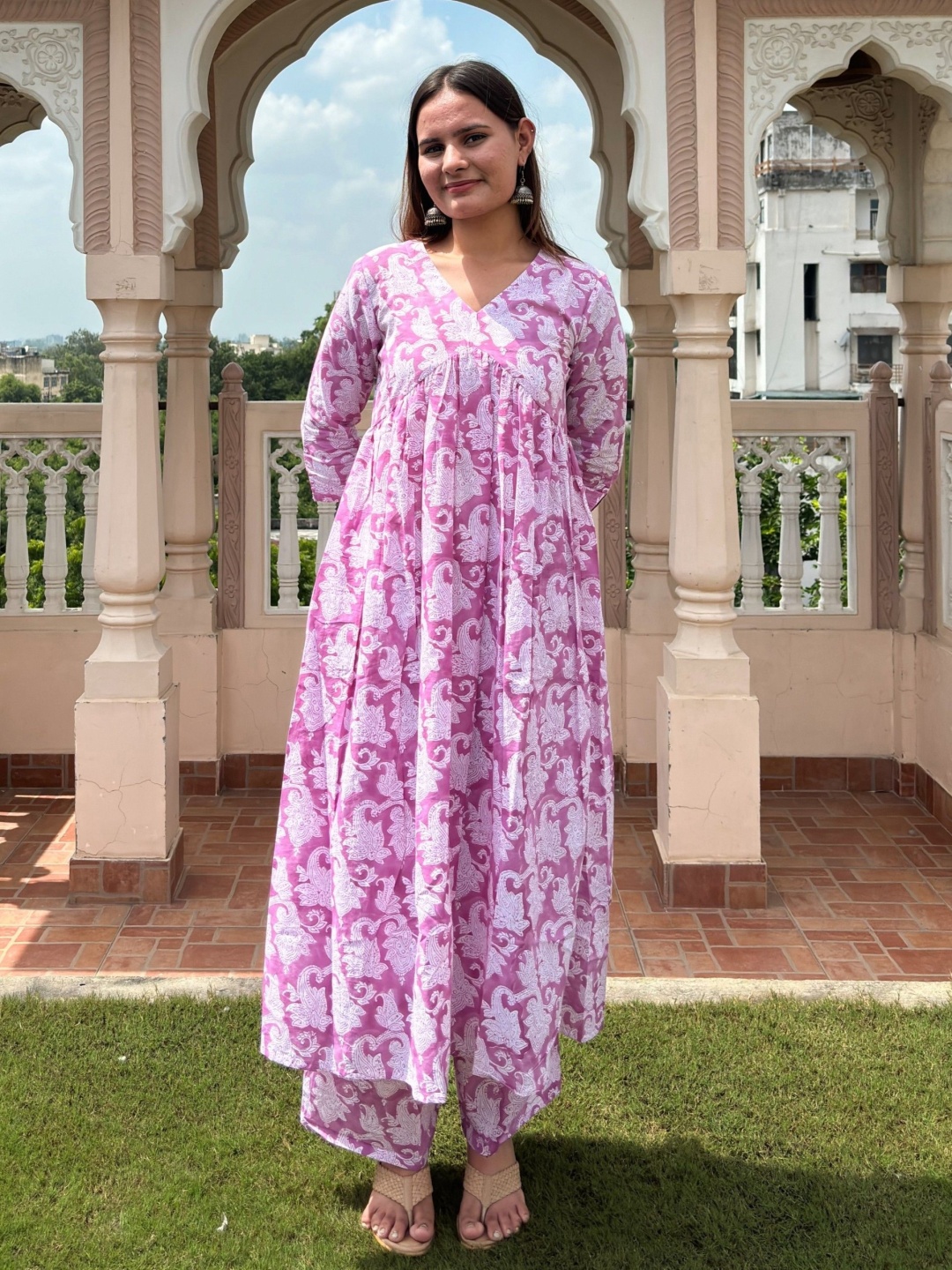 

GOODHAND Women Ethnic Motifs Printed Regular Pure Cotton Kurta with Trousers, Purple