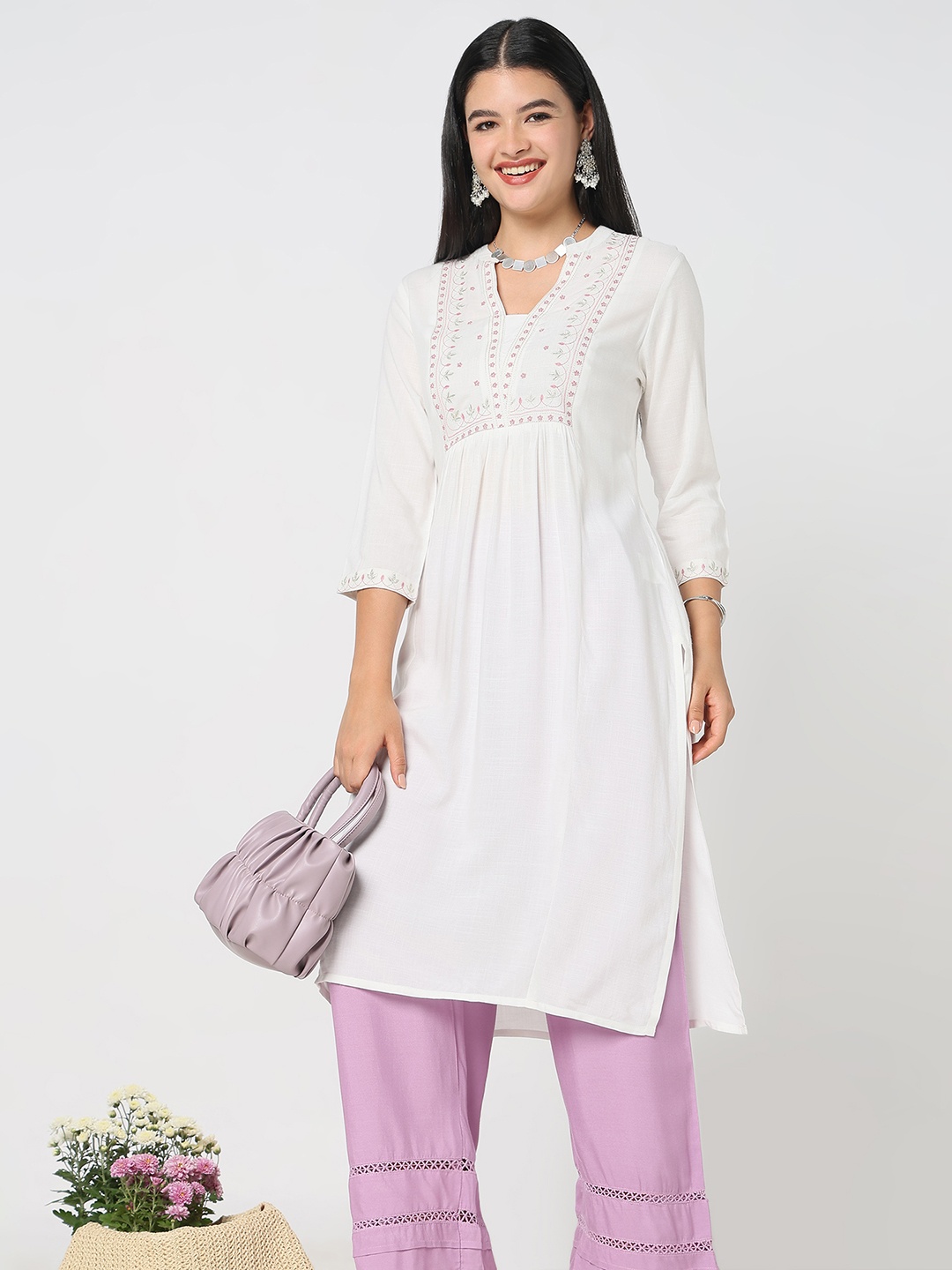

R&B Women Embroidered Chikankari Kurta, White