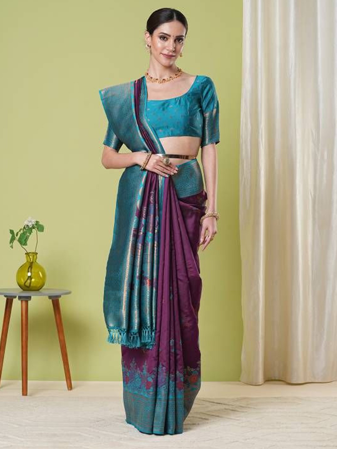 

HERE&NOW Woven Design Zari Silk Blend Banarasi Saree, Purple