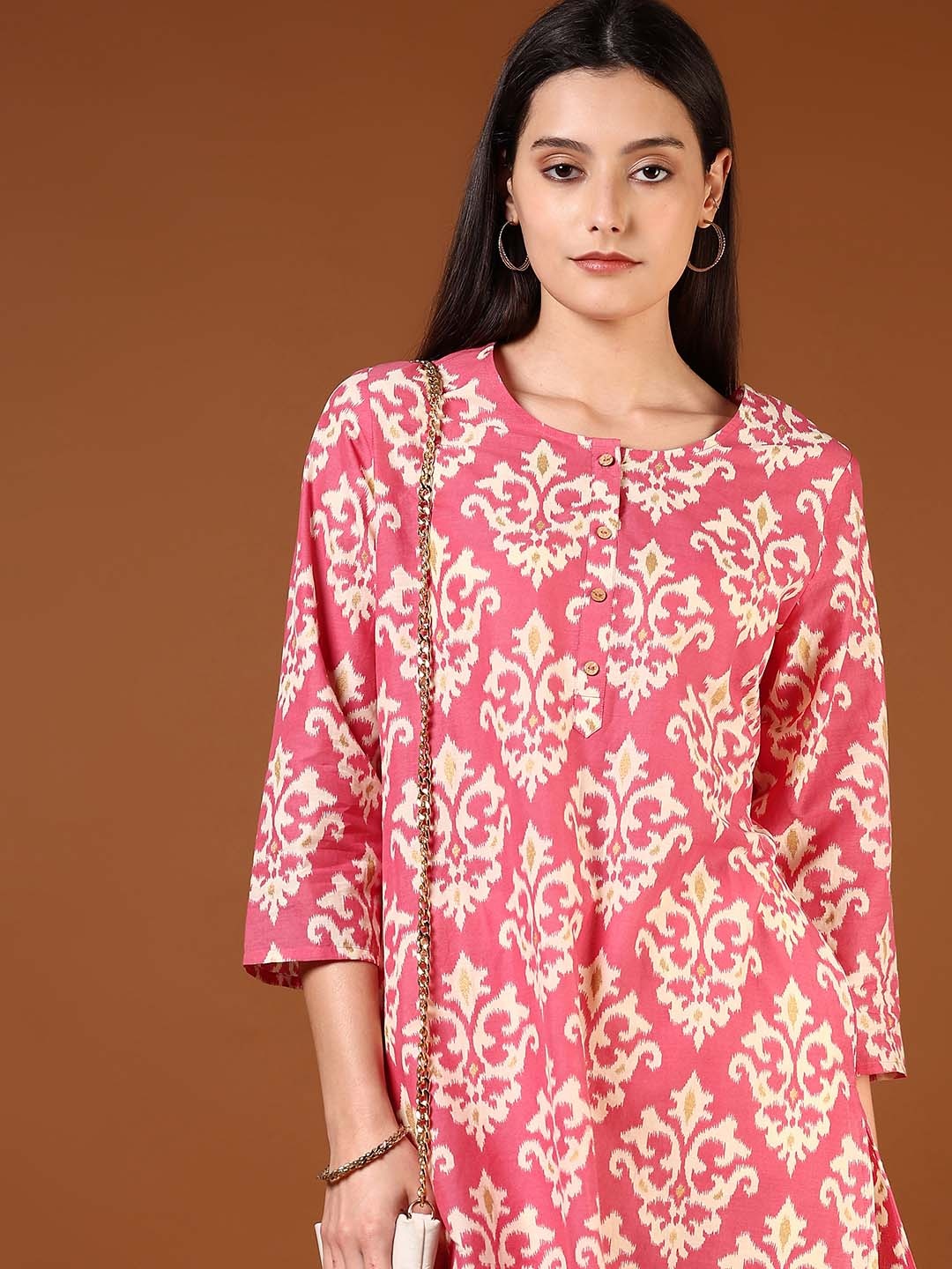 

V-Mart Women Floral Printed Kurta, Pink