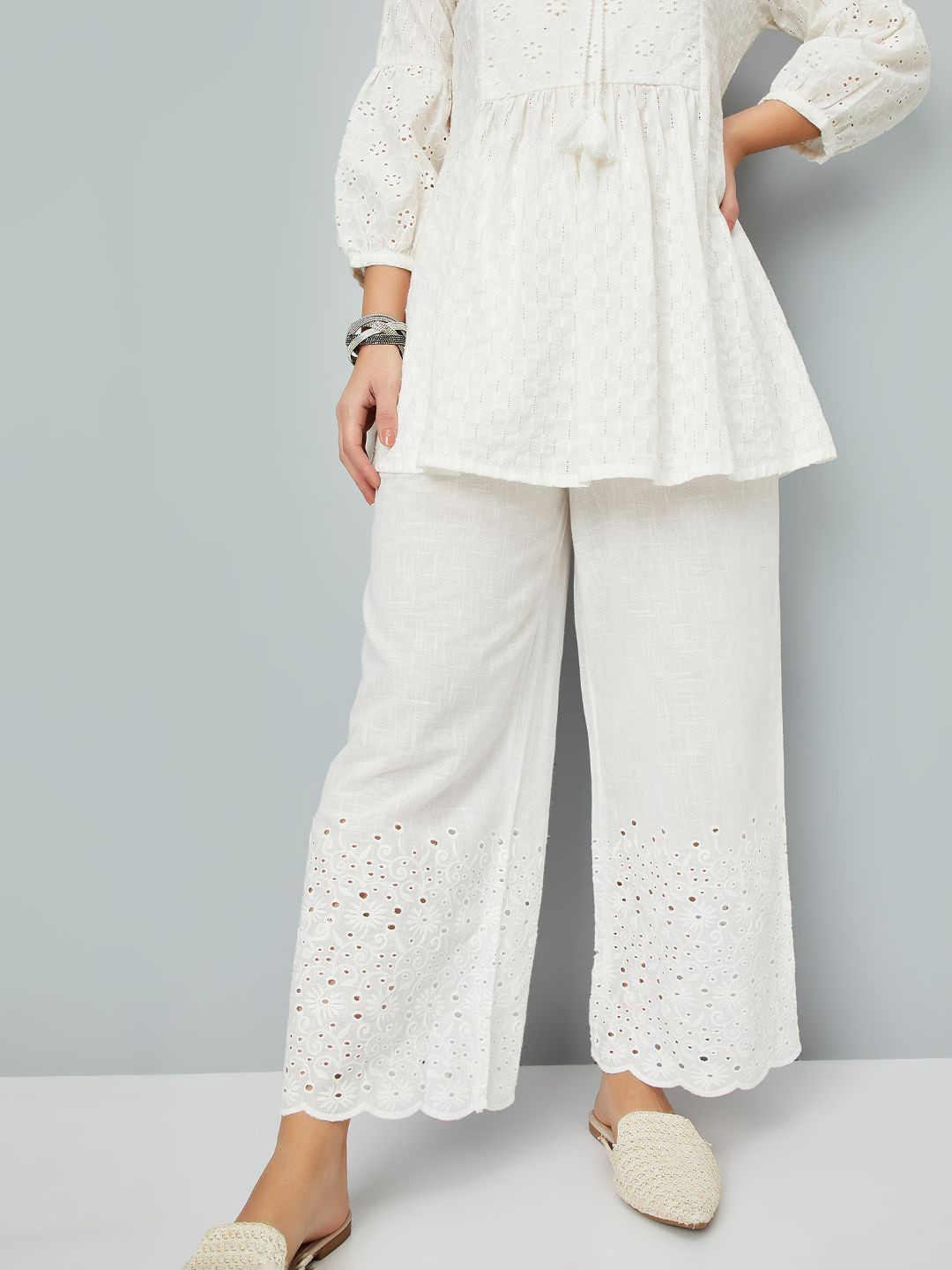 

max Women Floral Palazzos, Beige