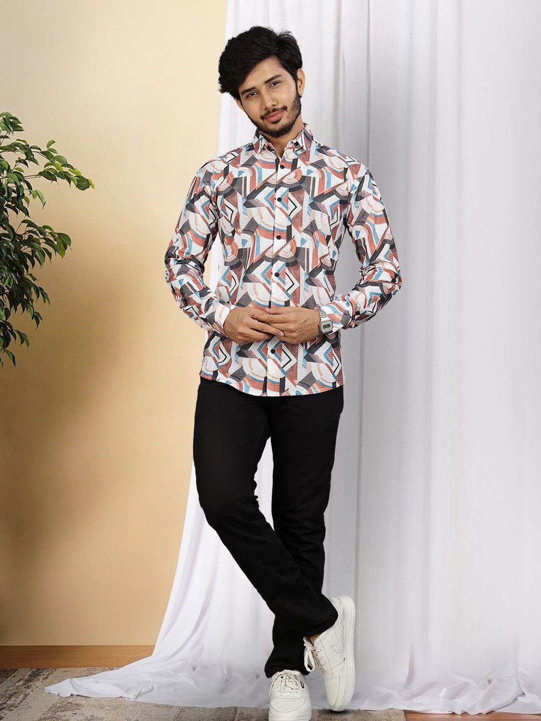 

Moda Rapido Men Original Opaque Printed Casual Shirt, Multi