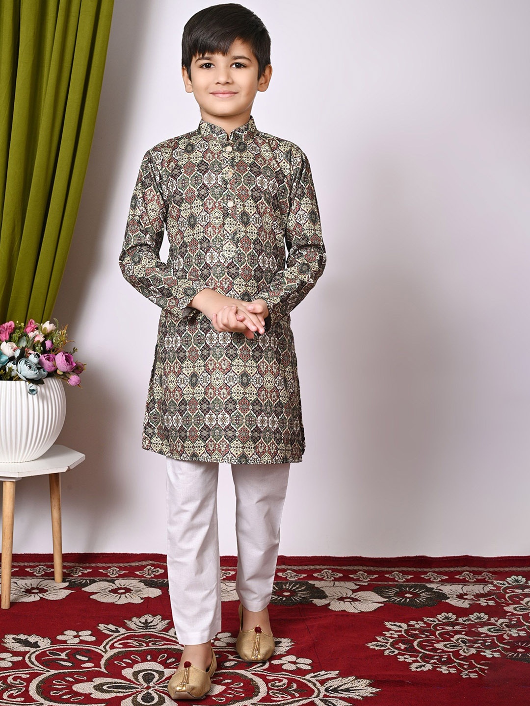 

NFC CREATION Boys Embroidered Regular Sequinned Kurta with Pyjamas, Green