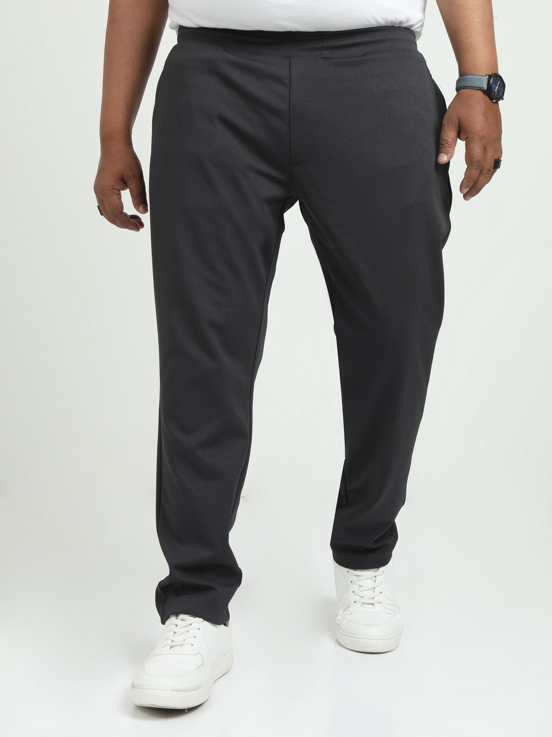 

THE BEETEL HOUSE Men Urban Slim Slim Fit Joggers Trousers, Charcoal