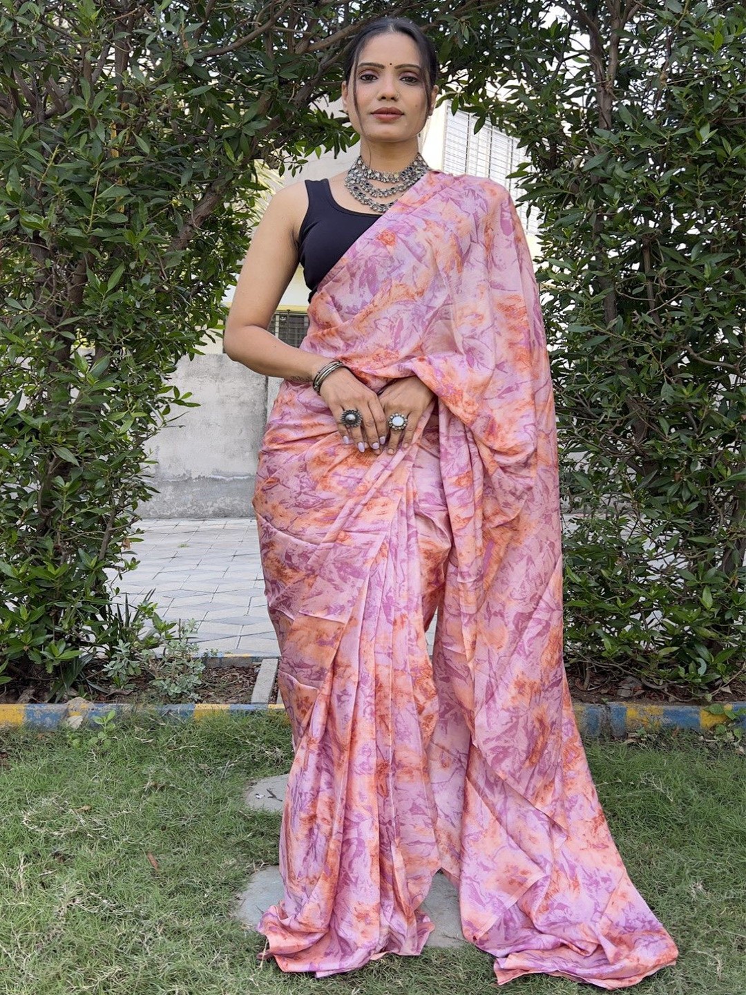 

Rangtulika Ethnics Art Silk Ready to Wear Saree, Pink