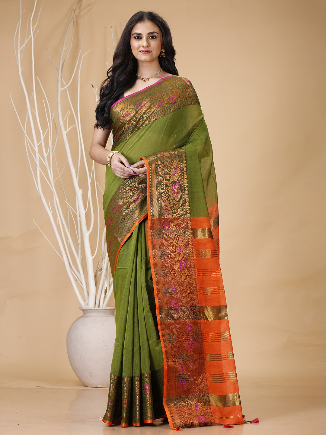 

SLAGHA Woven Design Zari Silk Cotton Taant Saree, Fluorescent green