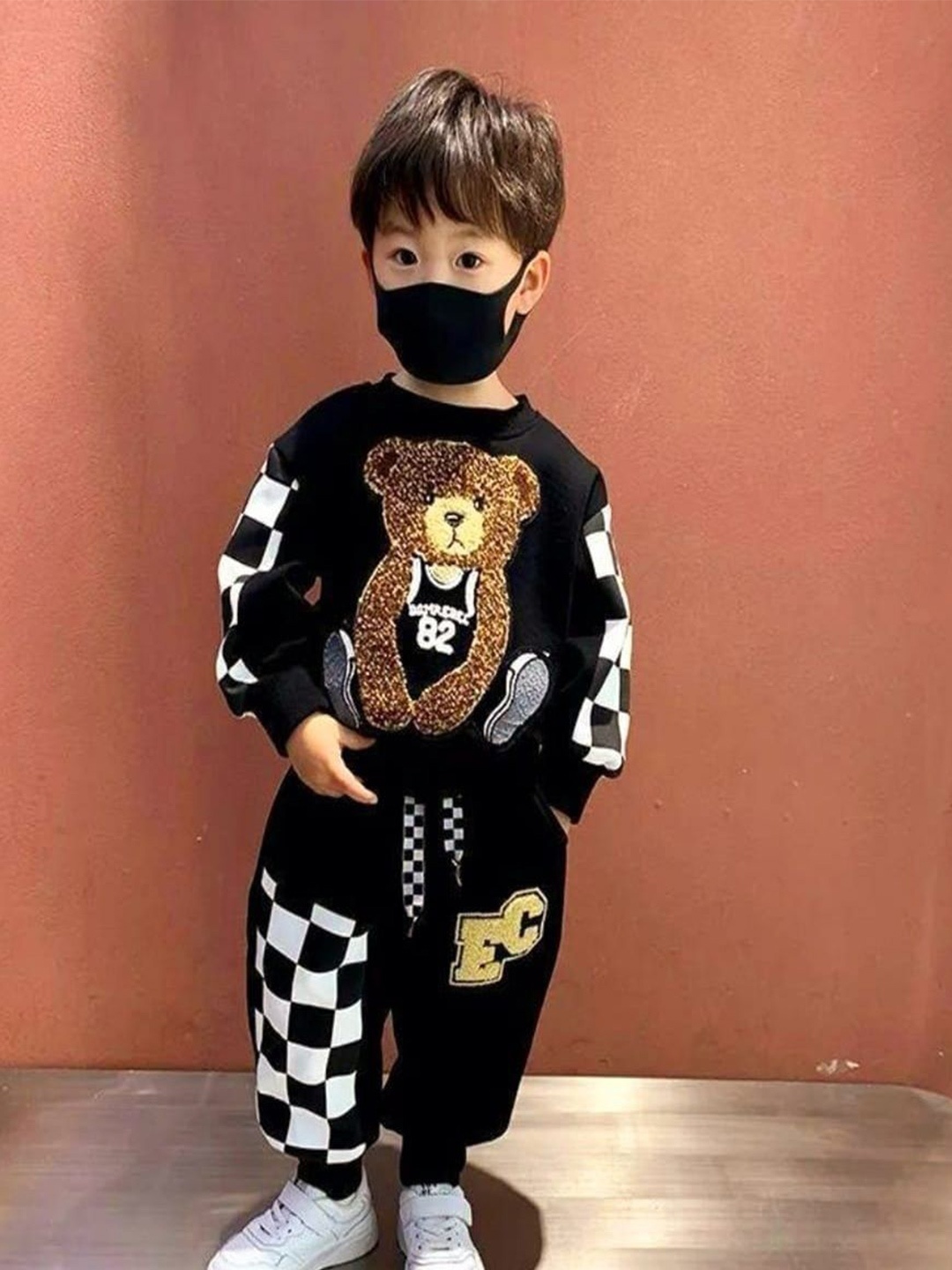 

BAESD Boys Self Design Round Neck Pure Cotton Sweatshirt With Jogger, Black