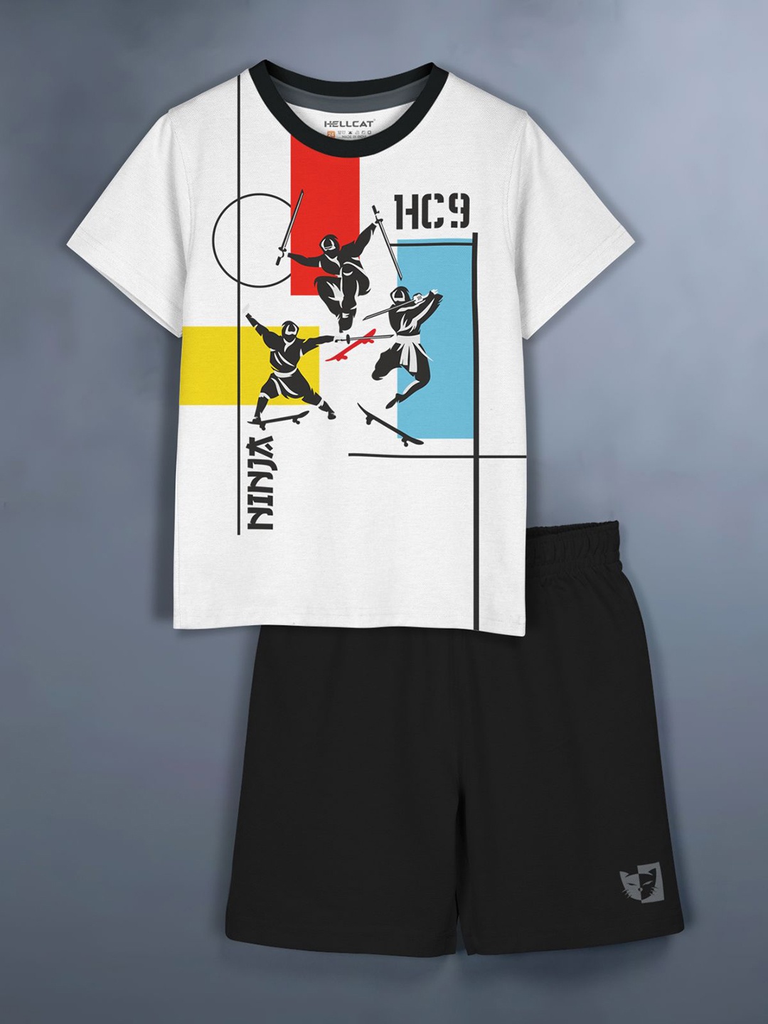 

HELLCAT Girls Printed Round Neck T-Shirt With Shorts, White