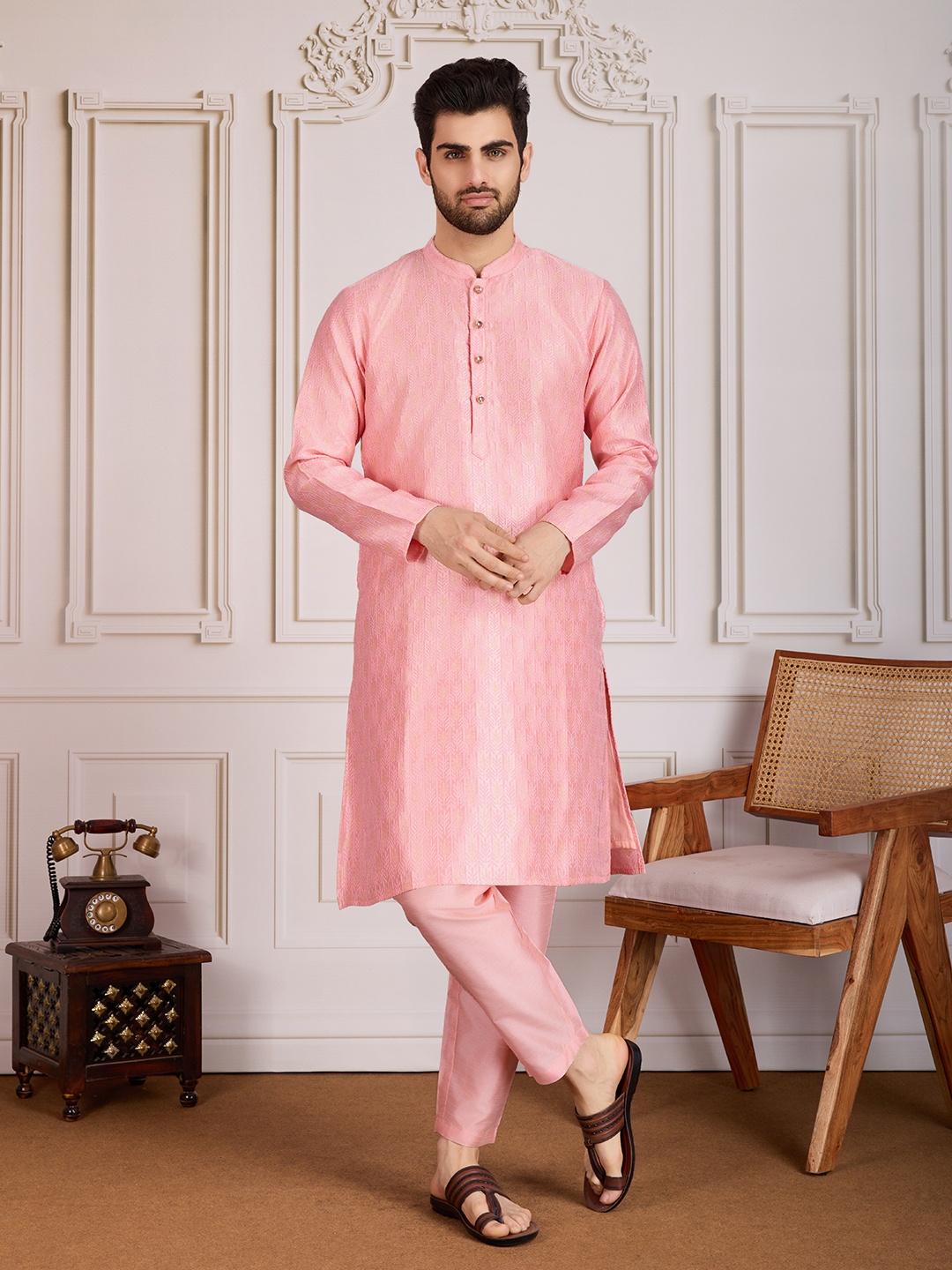 

House of Pataudi Embroidered Straight Kurta & Trousers, Peach