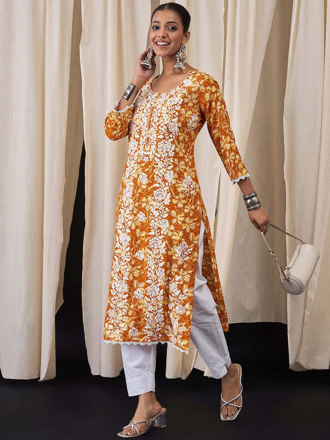 

Anouk Women Floral Embroidered Thread Work Kurta, Multi