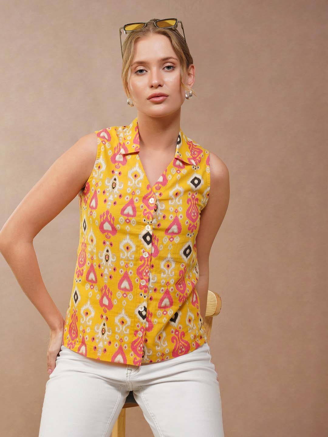 

Zenava by Myntra Women Comfort Floral Opaque Printed Casual Shirt, Yellow