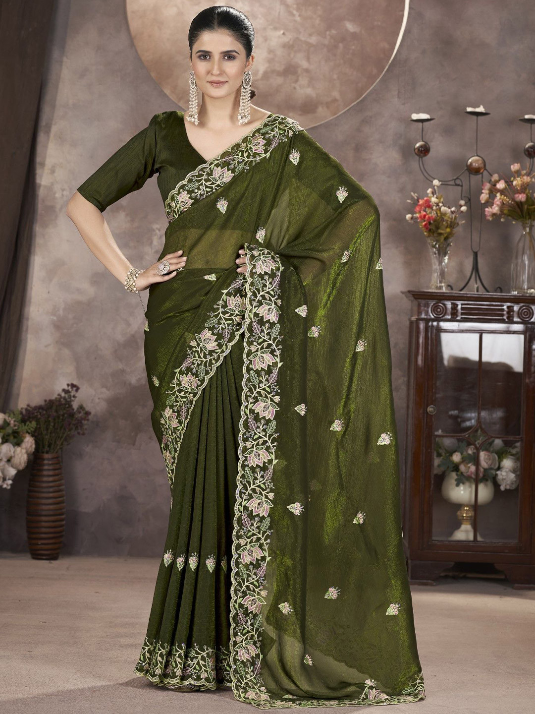 

DIVASTRI Embellished Embroidered Silk Blend Saree, Green