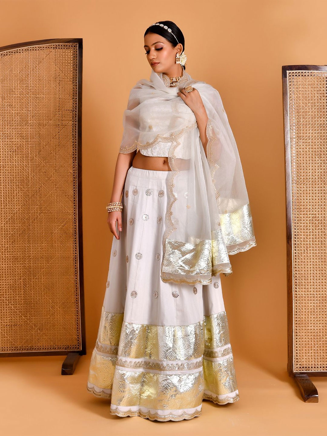 

Bannhi Embroidered Ready to Wear Lehenga & Blouse With Dupatta, White