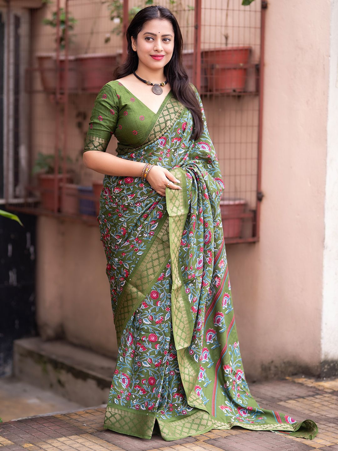 

LeeliPeeri Designer Kalamkari Zari Silk Blend Saree, Green