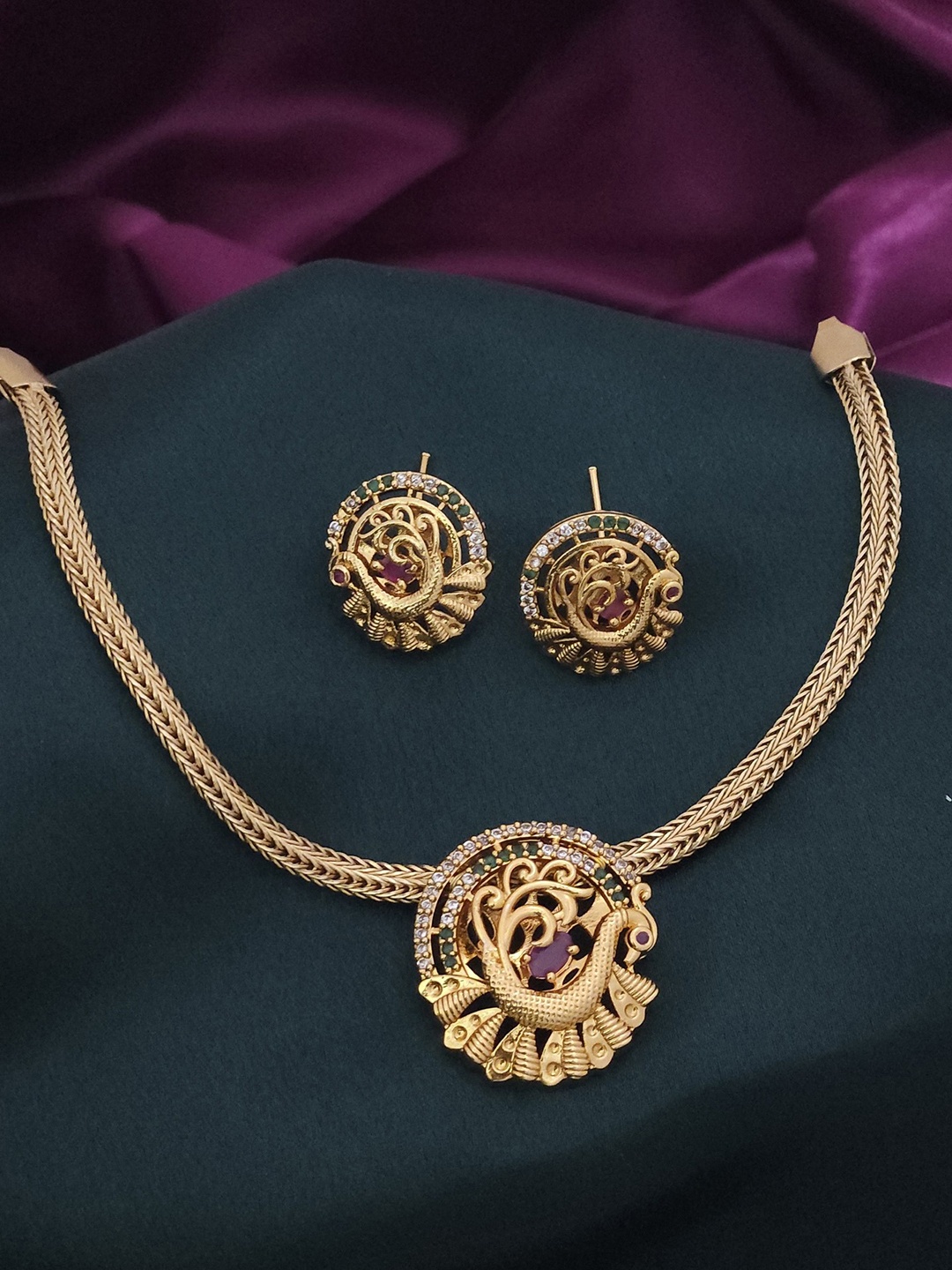 

Rangrozo Jewellery Gold-Plated Stone-Studded Jewellery Set