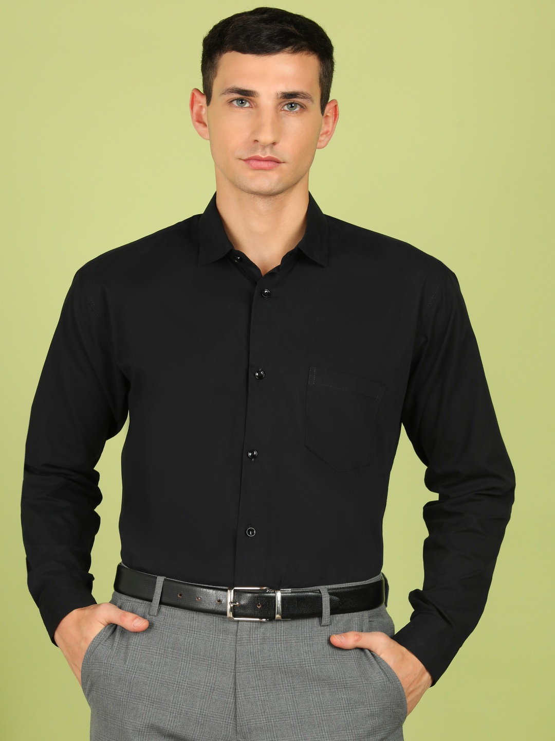 

PulseIQ Men Slim Fit Opaque Formal Shirt, Black