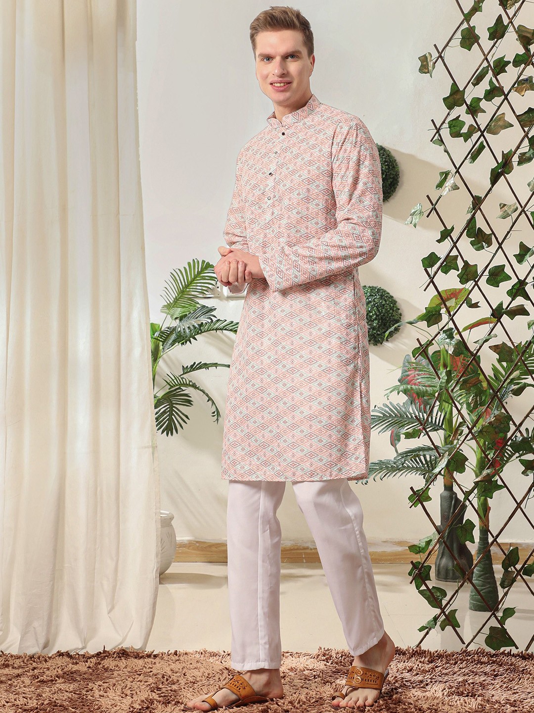

Pro-Ethic STYLE DEVELOPER Men Flared Sleeves Mirror Work Jacquard Anarkali Kurta, Pink