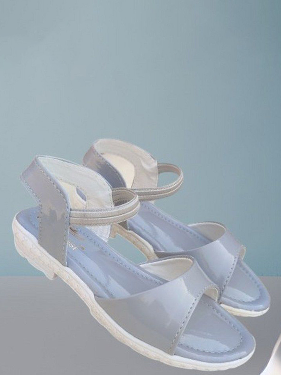

BAESD Girls Open Toe Flats, Grey