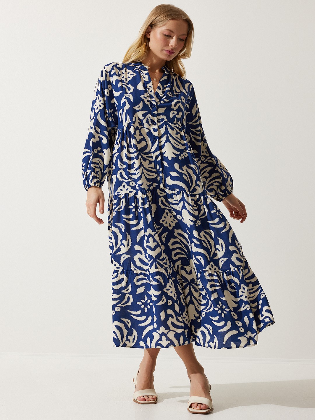 

Happiness istanbul Ethnic Motifs Print Tie-Up Neck A-Line Midi Dress, Na