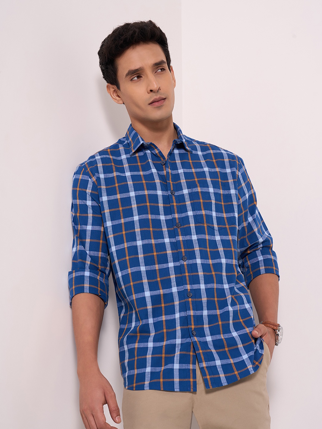 

Peregrine by Pantaloons Men Tartan Checks Opaque Casual Shirt, Navy blue