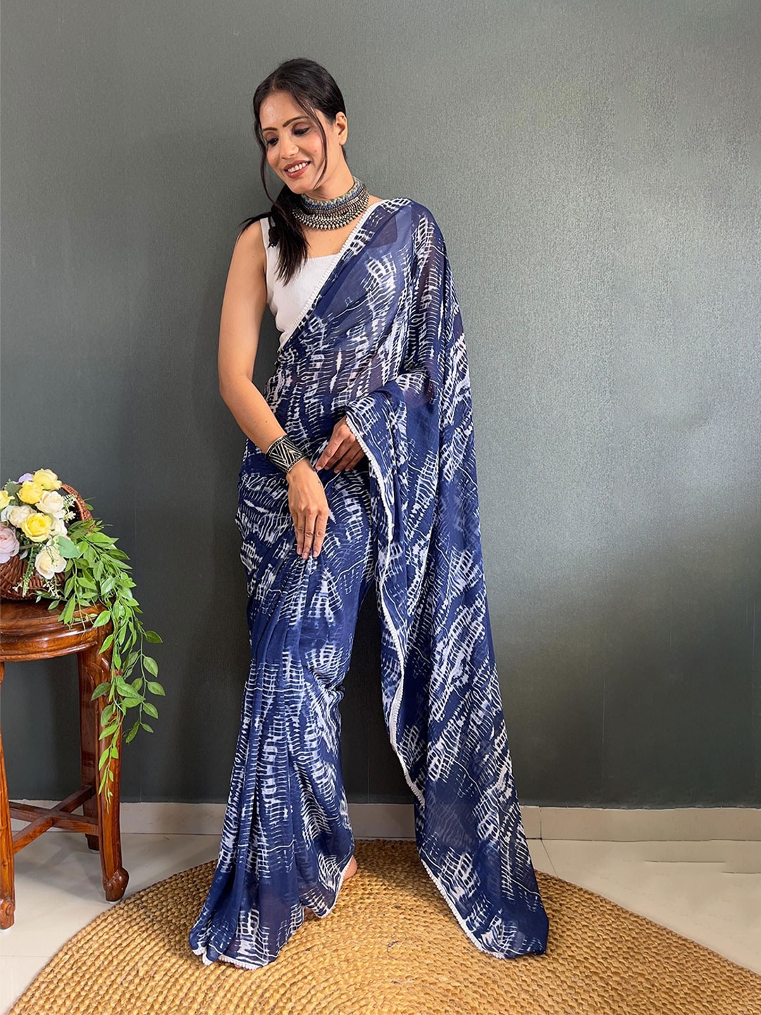 

Moda Rapido Tie and Dye Pure Georgette Ready to Wear Saree, Navy blue