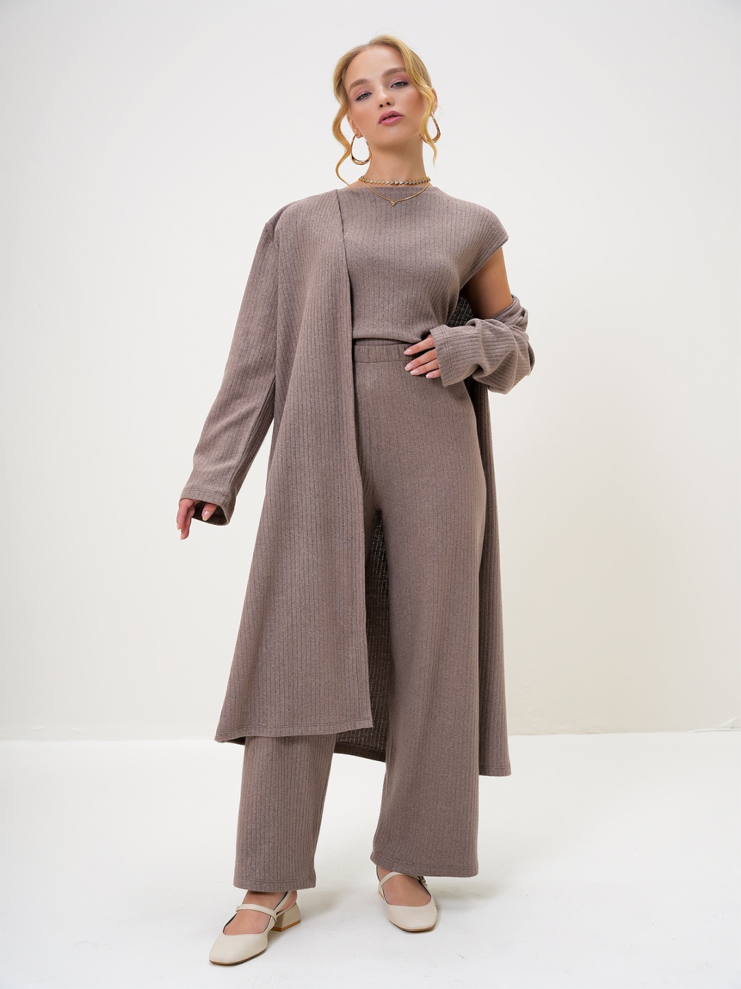 

Trend Alacati stili Ribbed Round Neck Top With Trouser & Coat Co-Ords, Grey