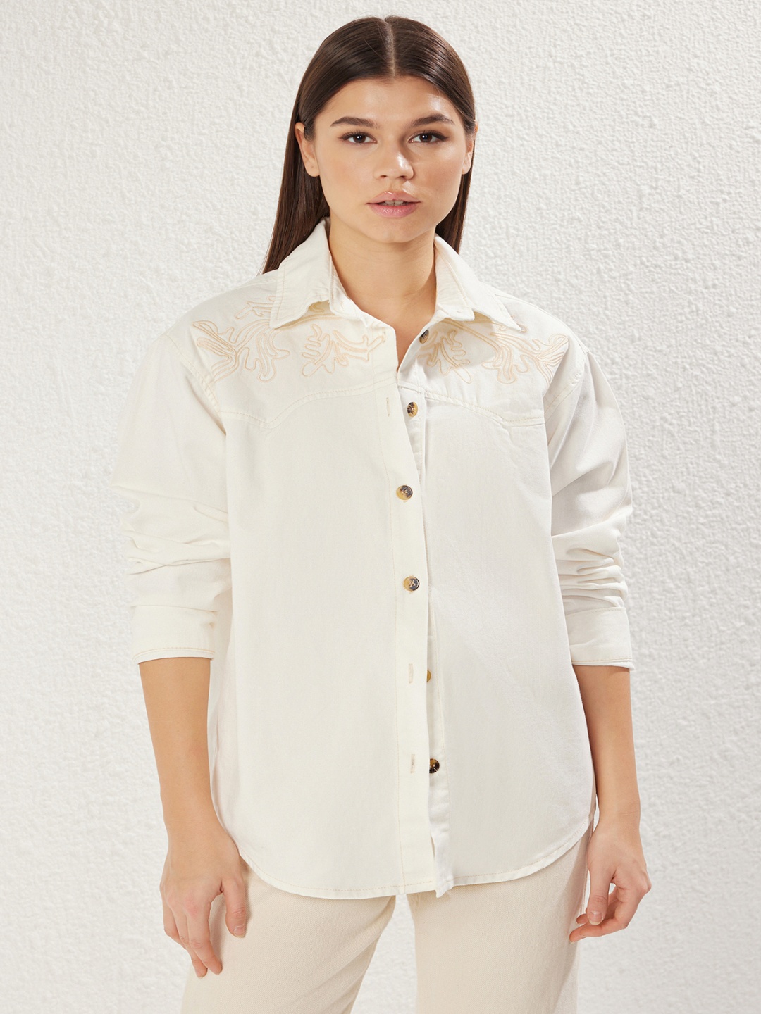

Trendyol Women Shirt, Na