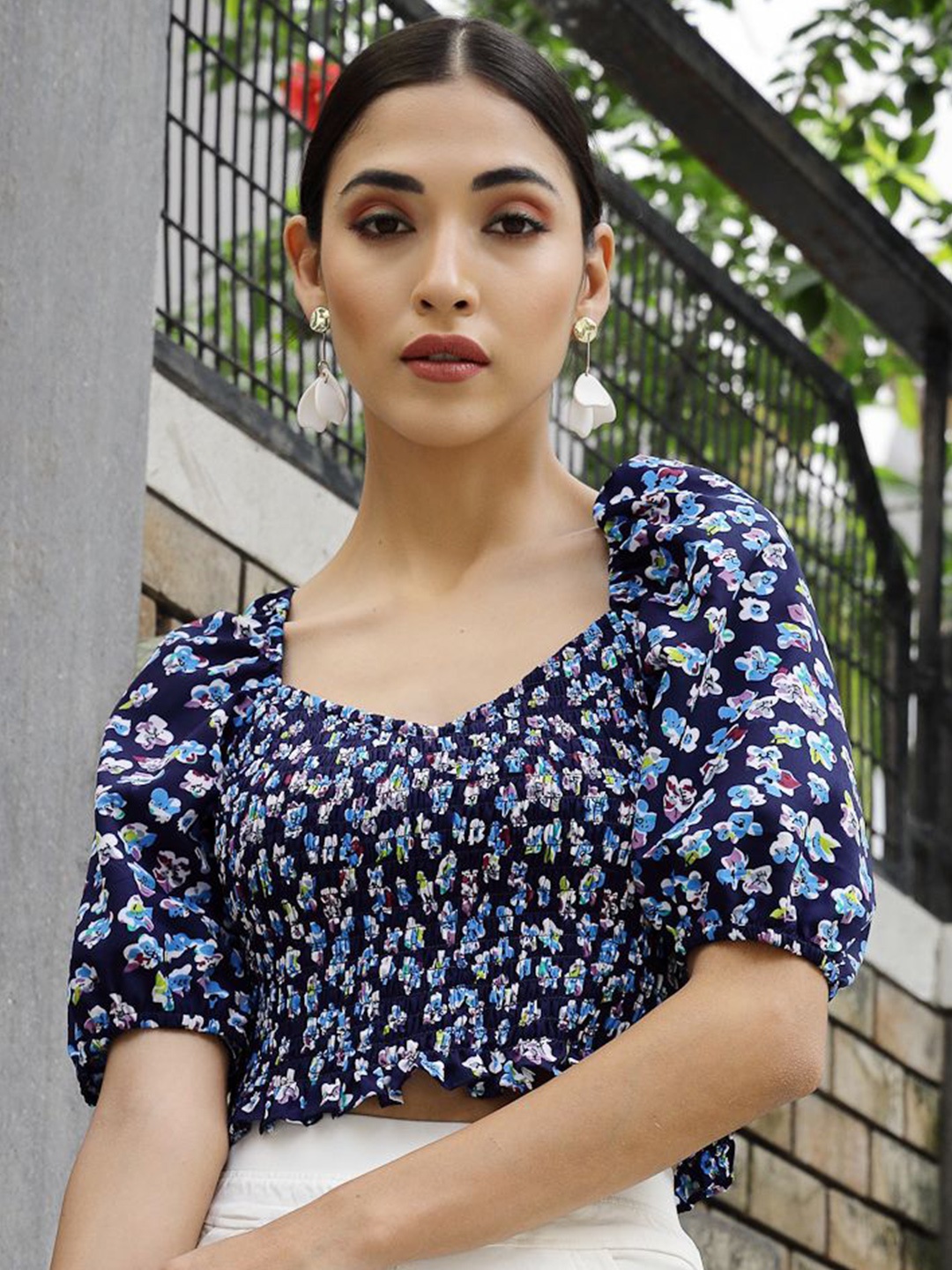 

DressBerry Floral Print Sweetheart Neck Crepe Crop Top, Blue