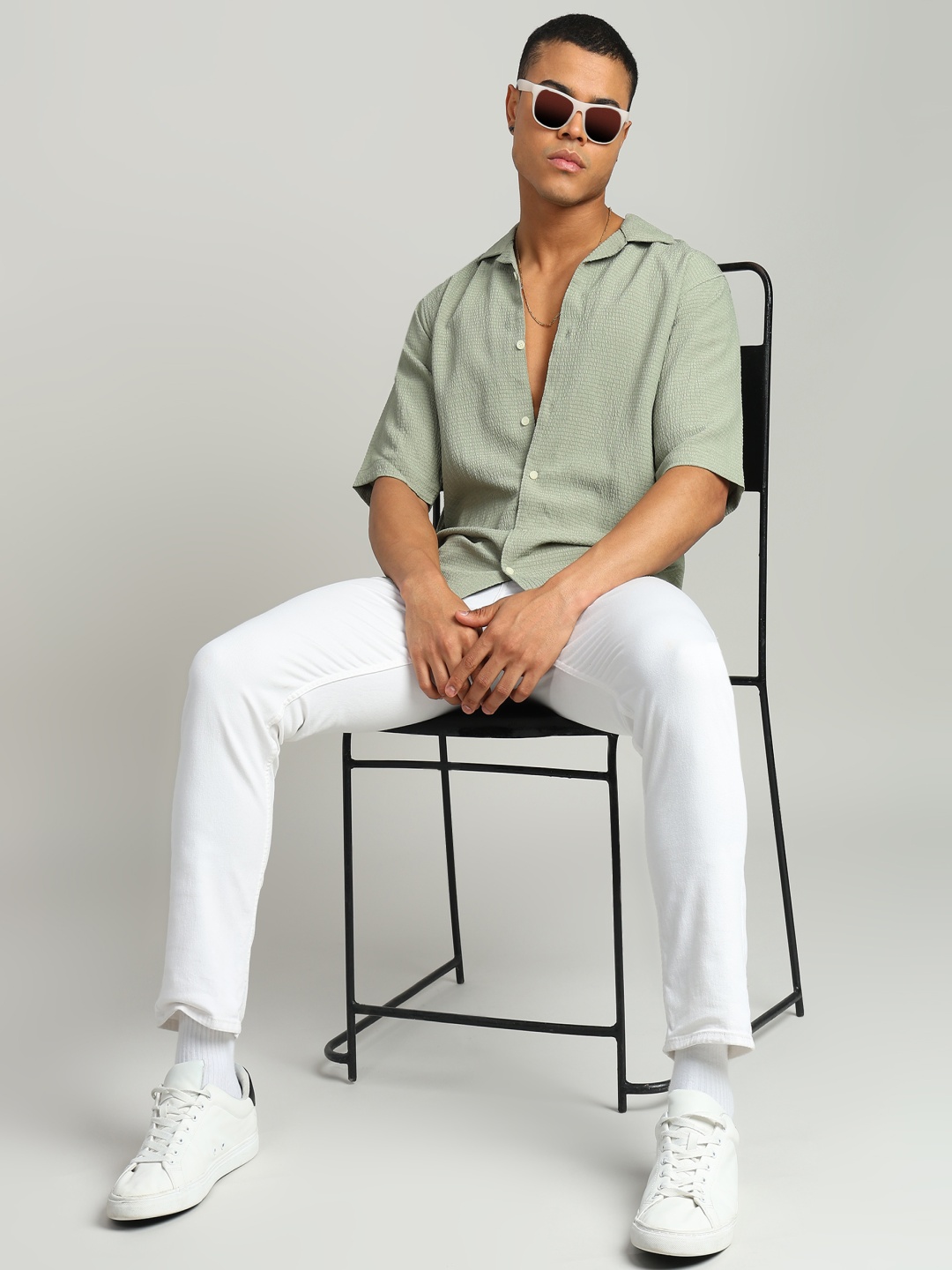 

PulseIQ Men Slim Fit Opaque Casual Shirt, Green