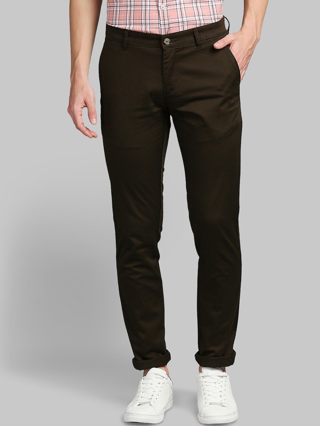 

PulseIQ Men Relaxed Slim Fit Easy Wash Pleated Trousers, Brown