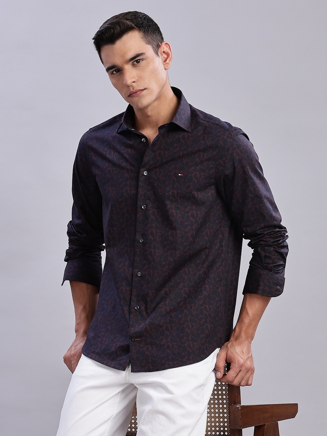 

Tommy Hilfiger Men Classic Opaque Printed Casual Shirt, Navy blue