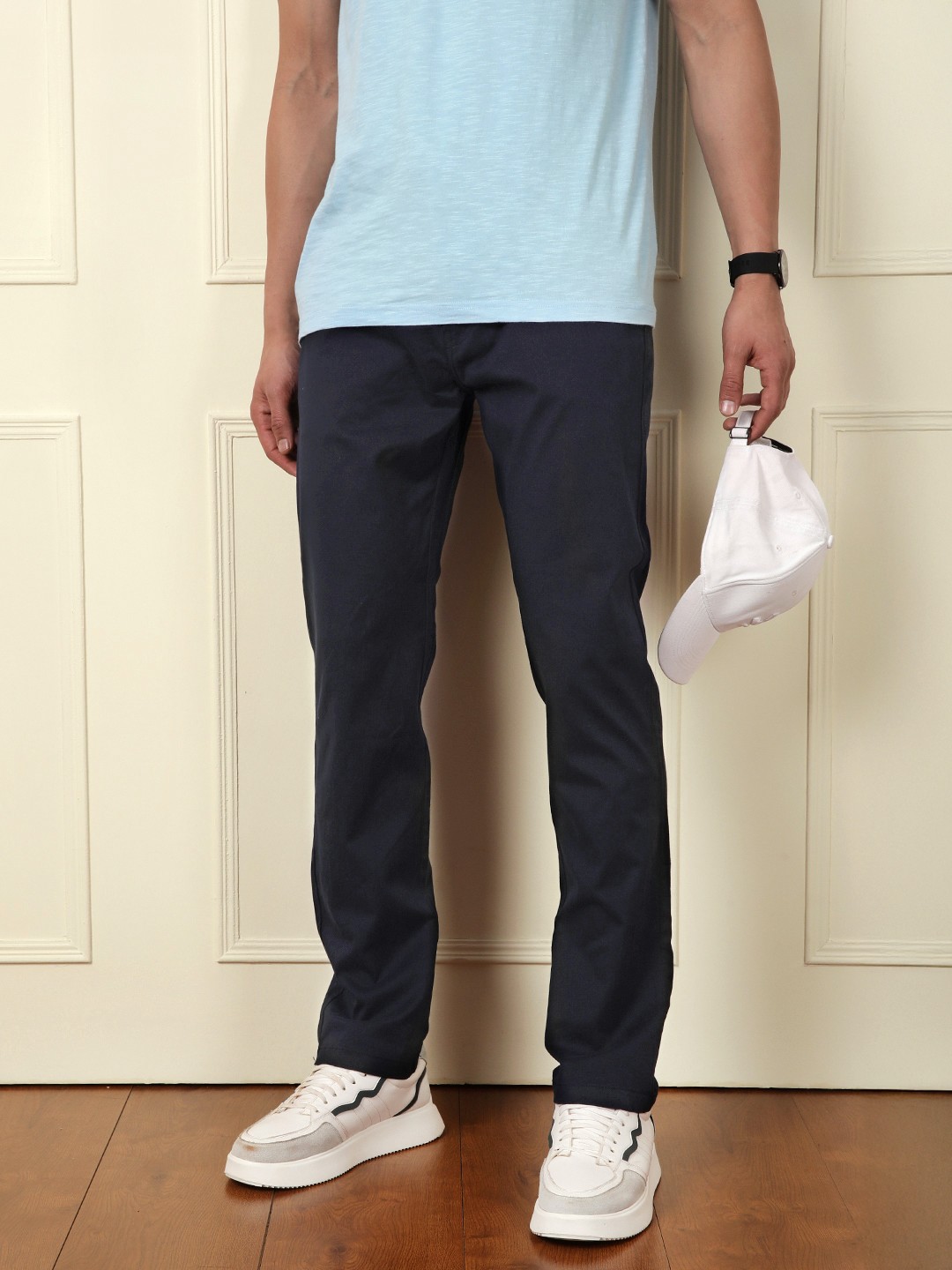 

WROGN Men Slim Fit Trousers, Navy blue
