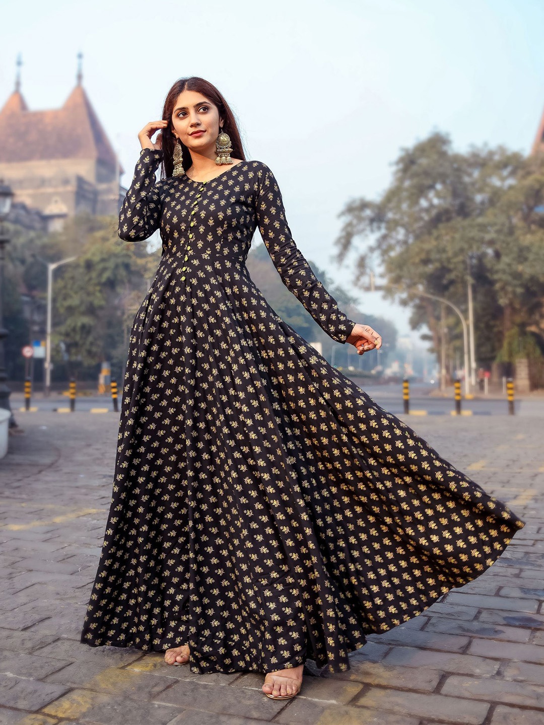 

Vinya Polka Dot Print Chiffon Fit & Flare Maxi Dress, Black