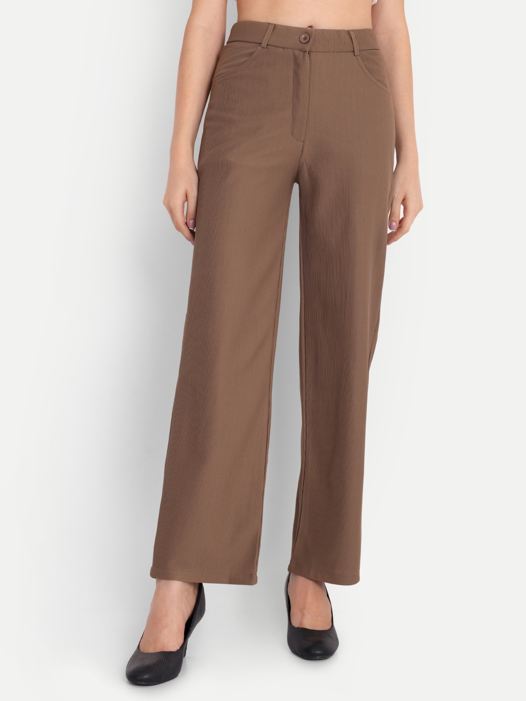 

Chemistry Women Relaxed Loose Fit High-Rise Trousers, Brown