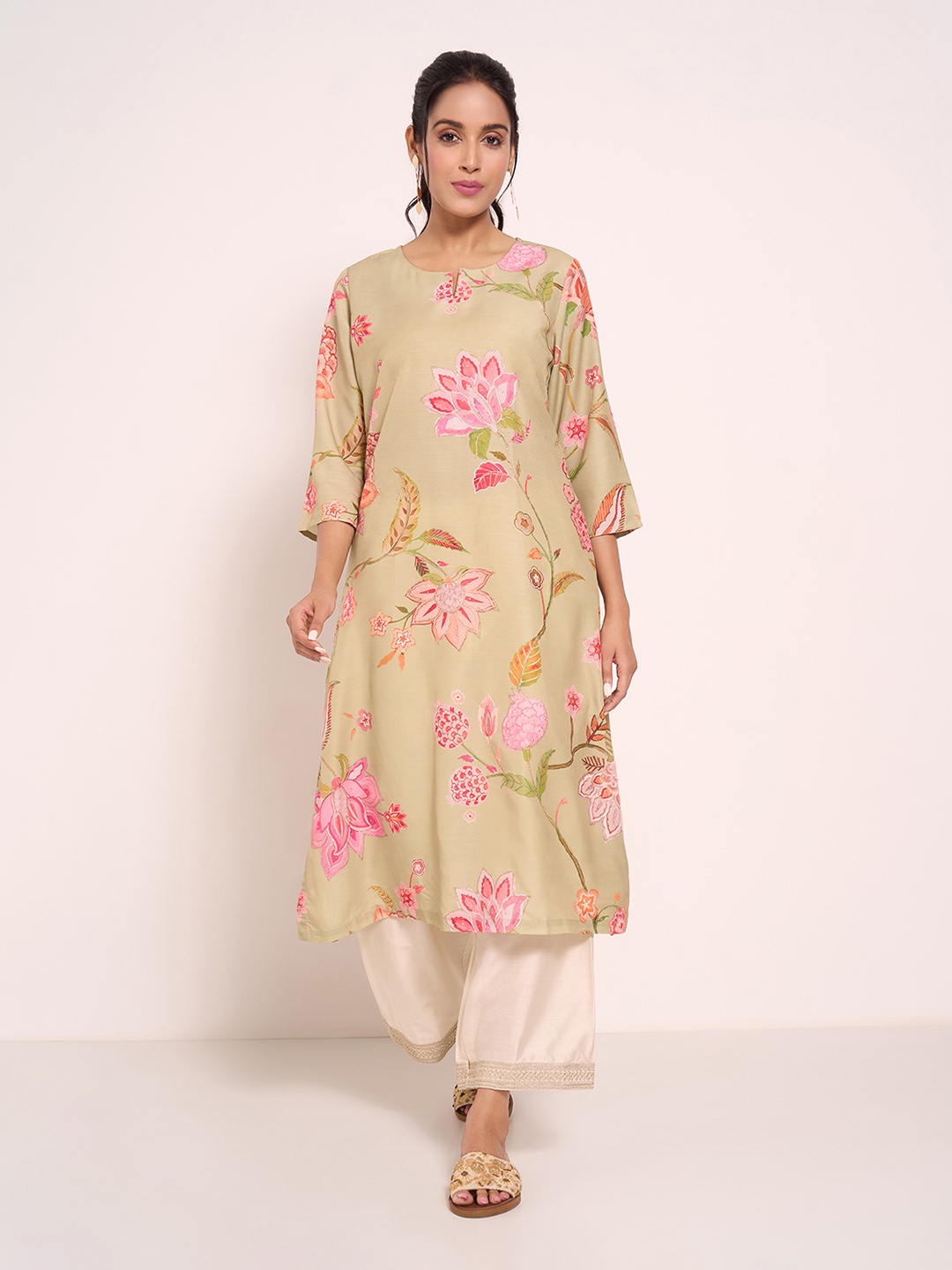 

RANGMANCH BY PANTALOONS Women Thread Work Kurta, Green