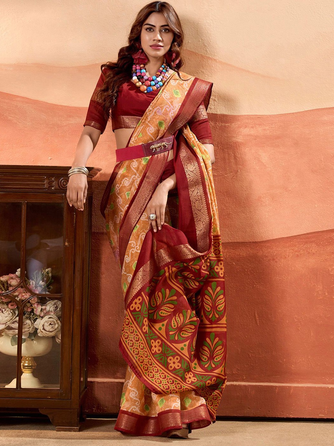 

LeeliPeeri Designer Ethnic Motifs Zari Saree, Peach