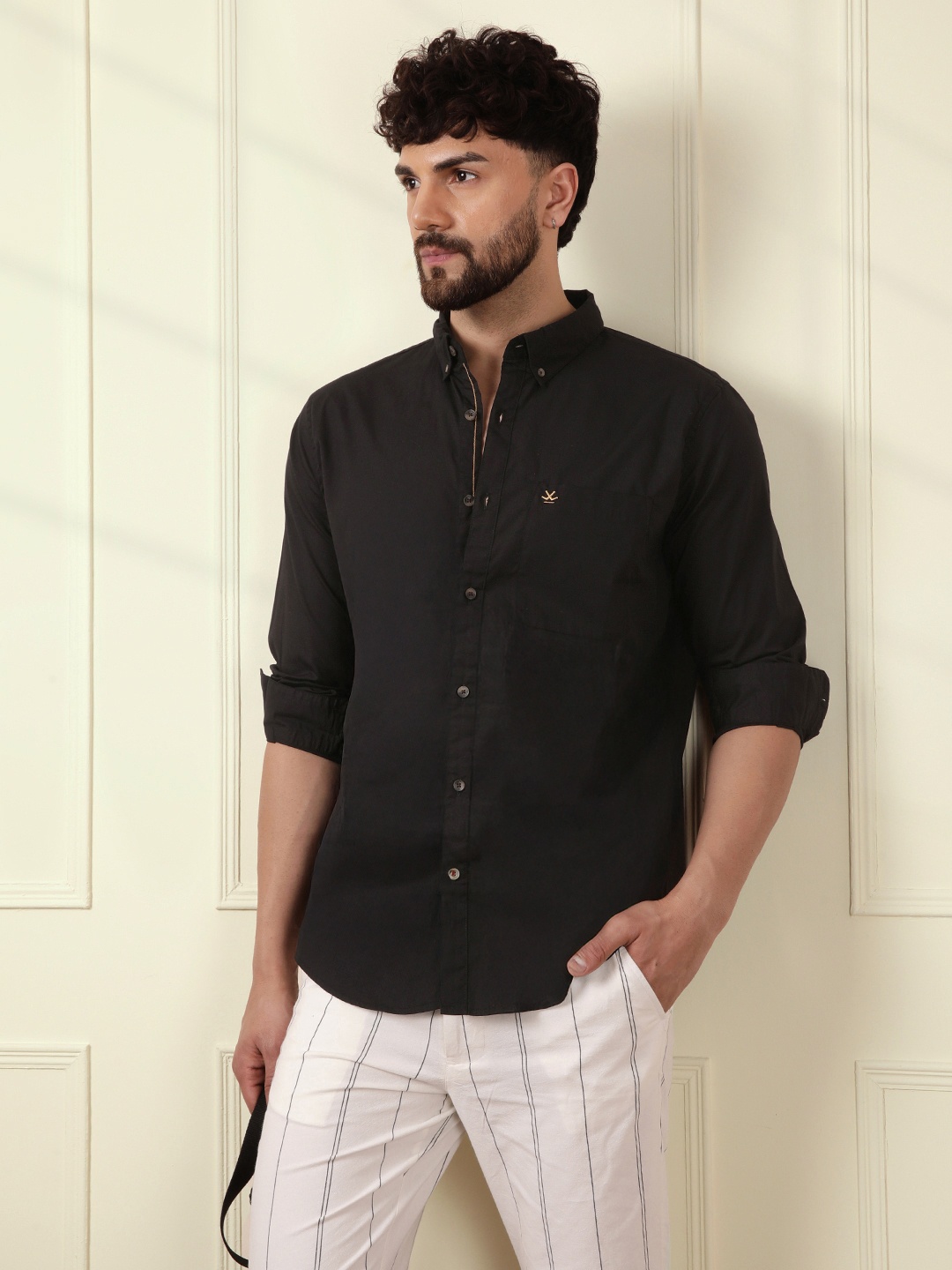 

WROGN Men Comfort Slim Fit Opaque Casual Shirt, Black