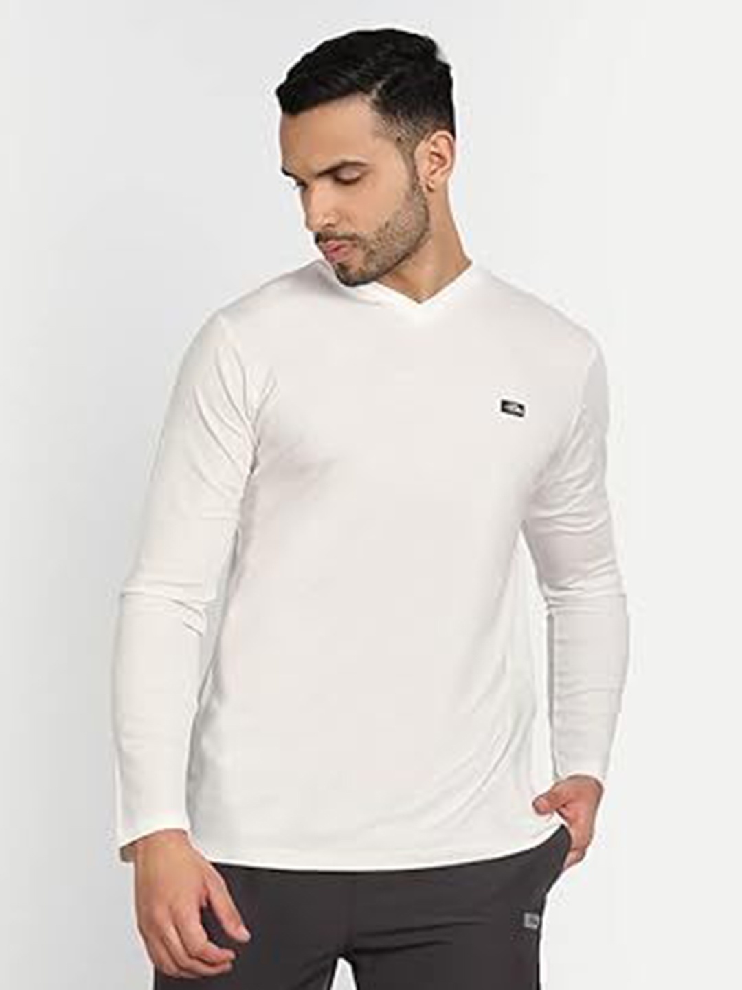 

PERF Men V-Neck T-shirt, Cream