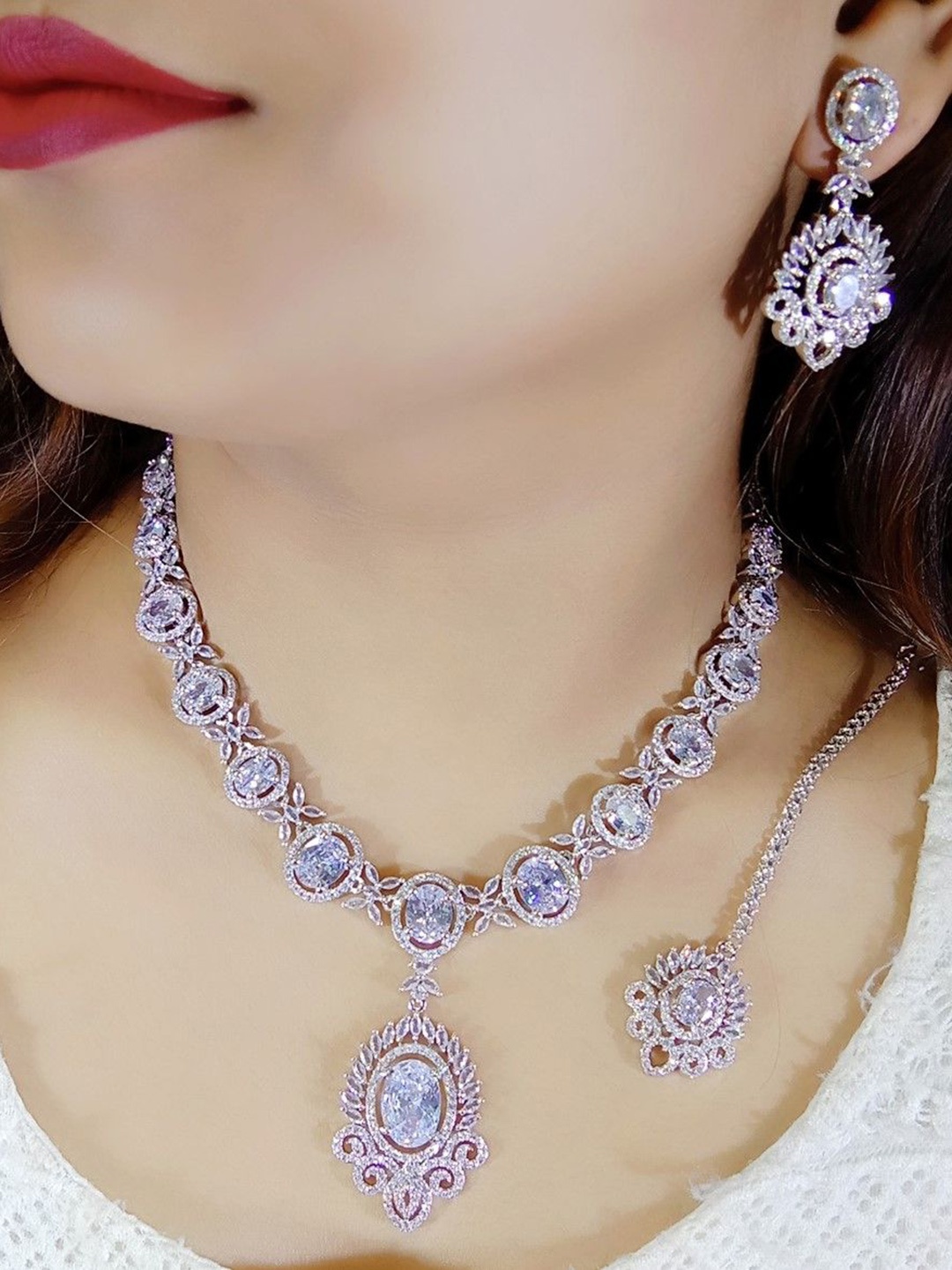 

Ladymania American Diamond Necklace Set With Maang Tikka, White