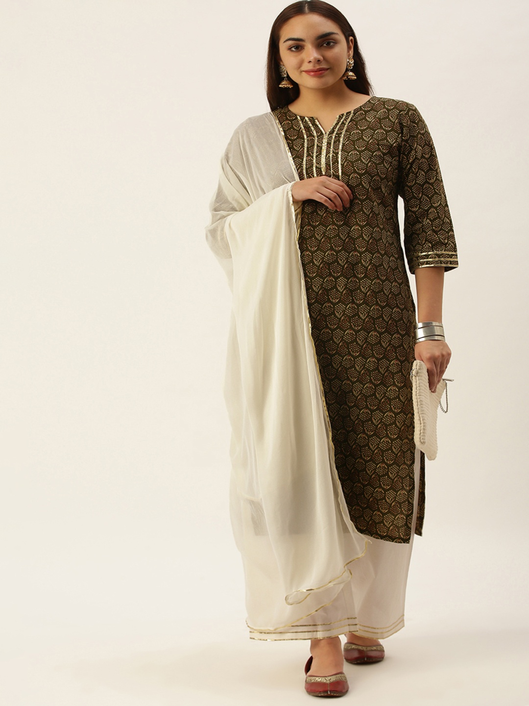 

Fourleaf Women Floral Printed Regular Gotta Patti Pure Cotton Kurta with Trousers & With Dupatta, Green