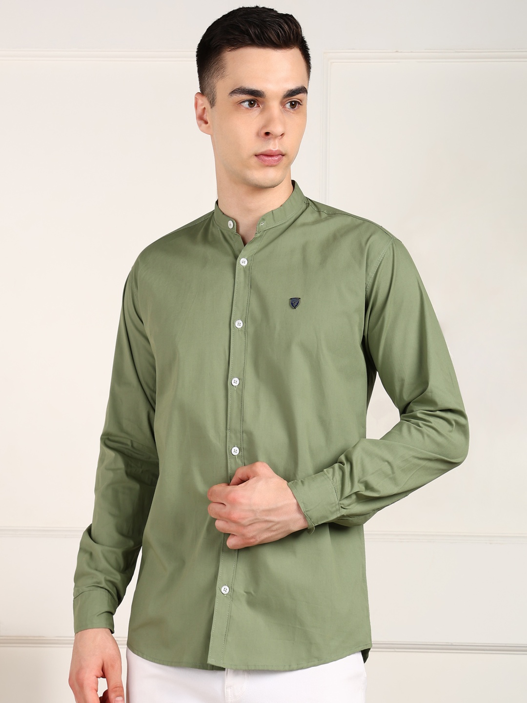 

PulseIQ Men Slim Fit Opaque Casual Shirt, Green