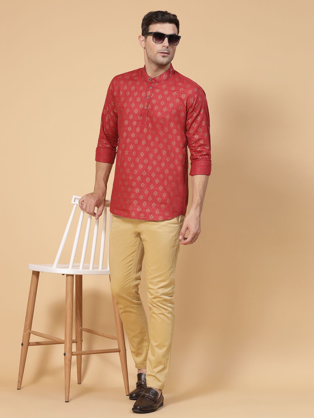 

Metronaut Men Opaque Casual Shirt, Red