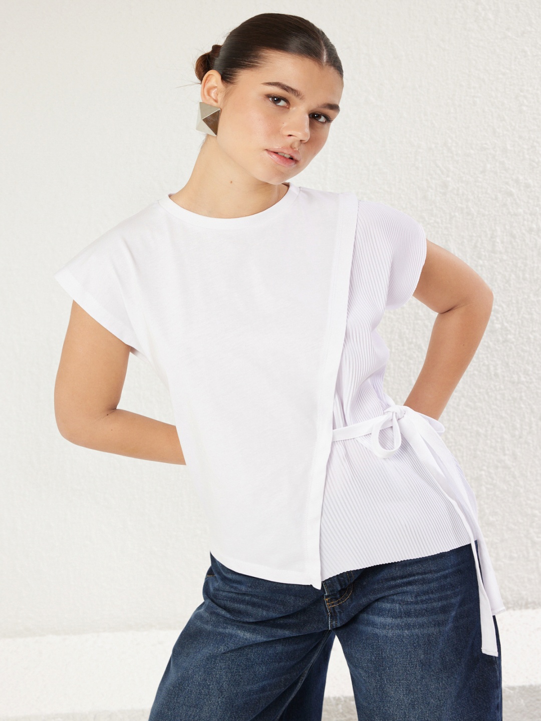 

Trendyol Extended Sleeves Cotton Top, Na