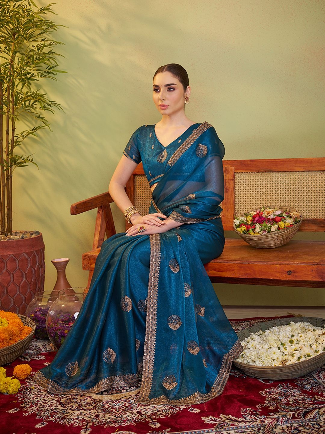 

Mitera Ethnic Motifs Embroidered Pure Chiffon Saree, Teal