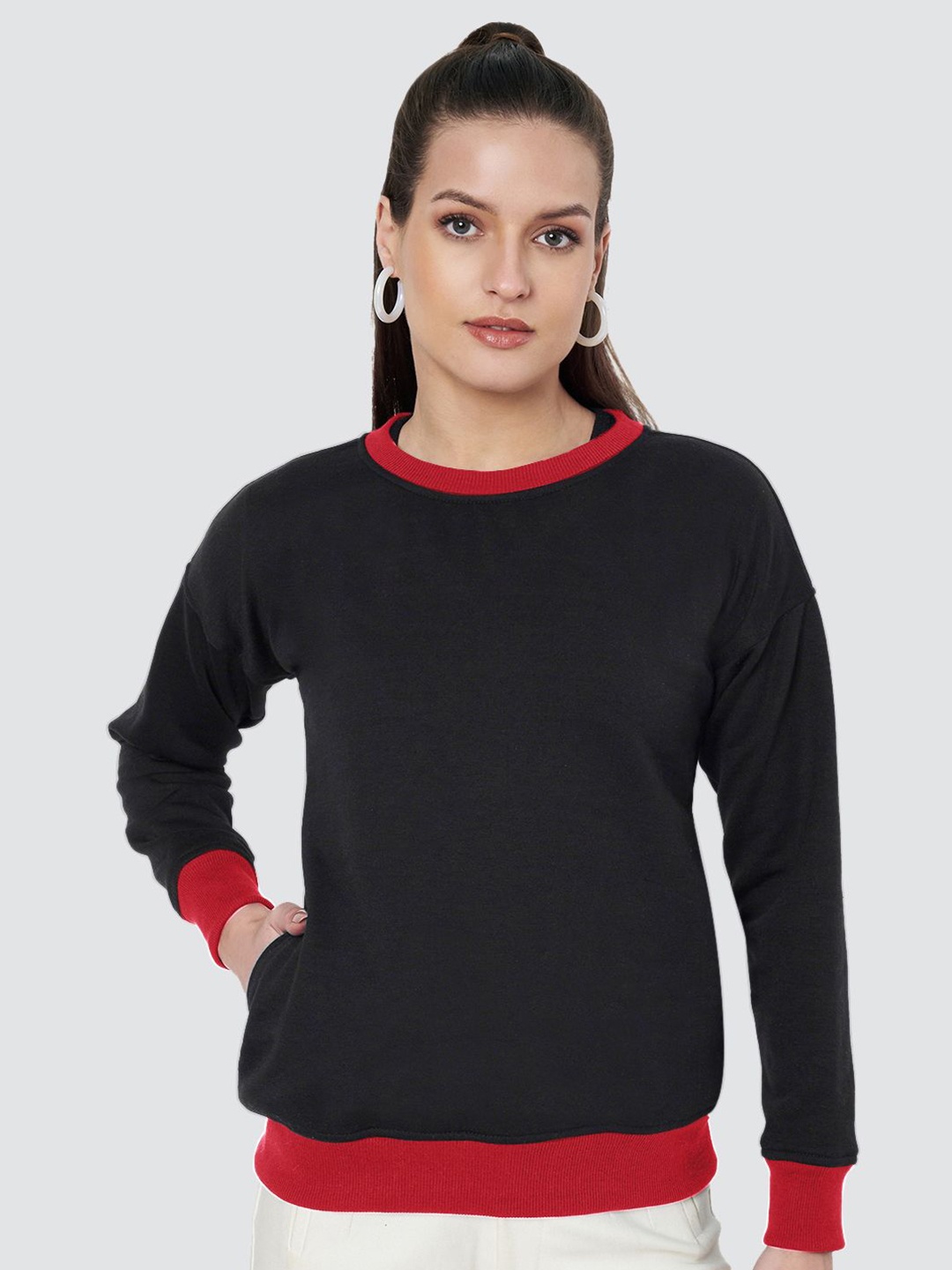 

BRINNS Women Colourblocked Sweatshirt, Black