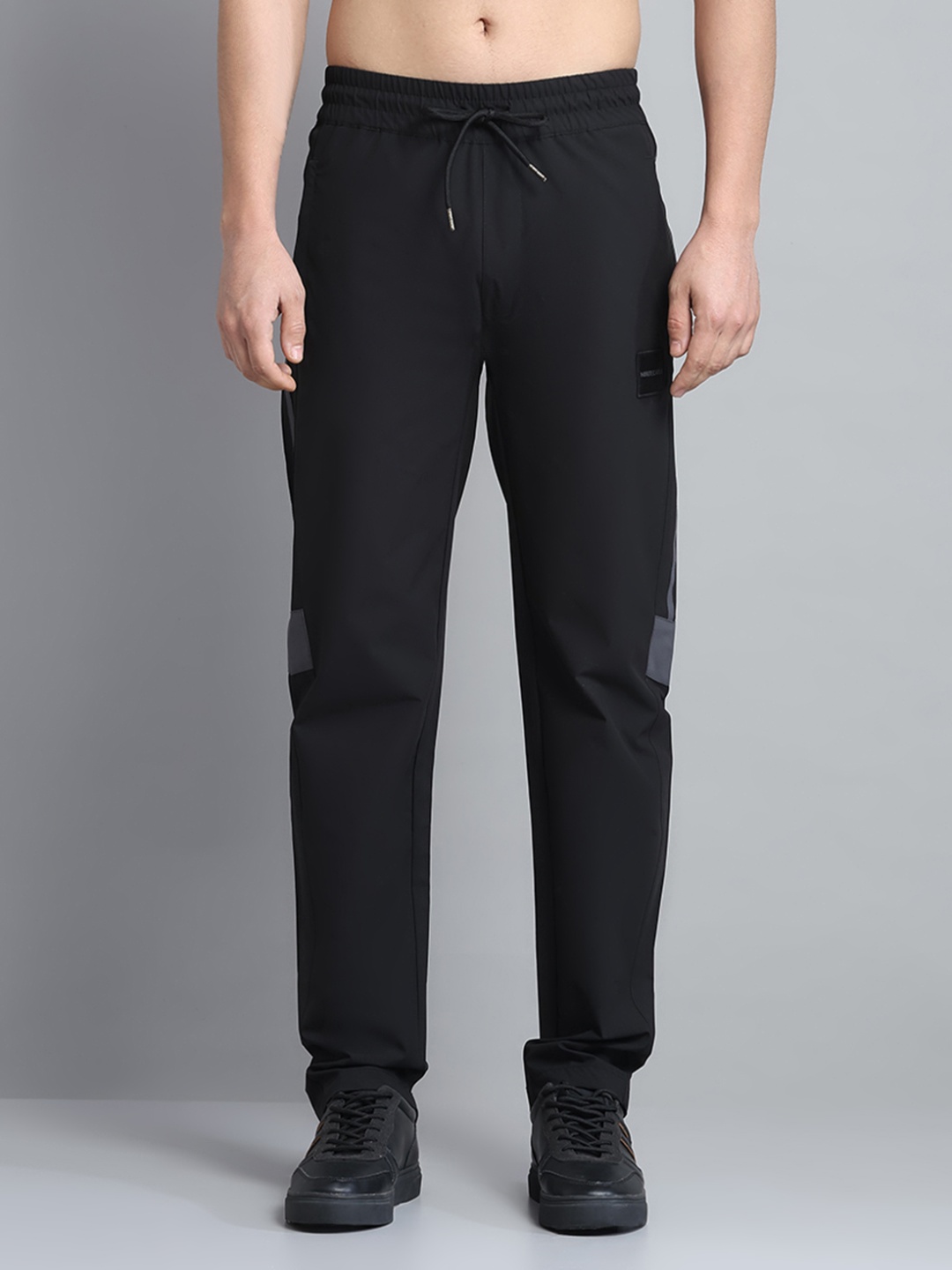 

Monte Carlo Men Track Pants, Black