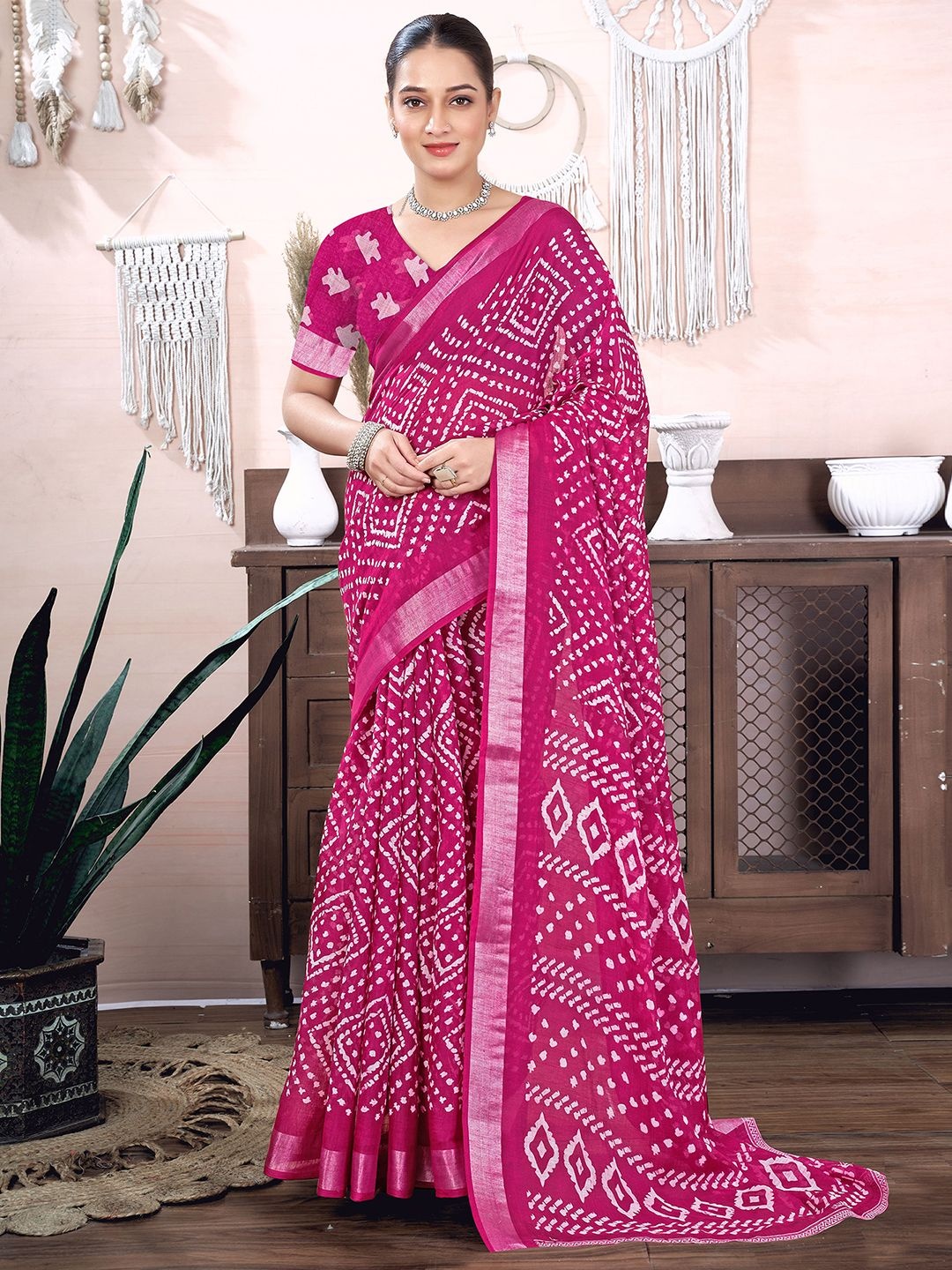 

KALINI Zari Bandhani Saree, Pink