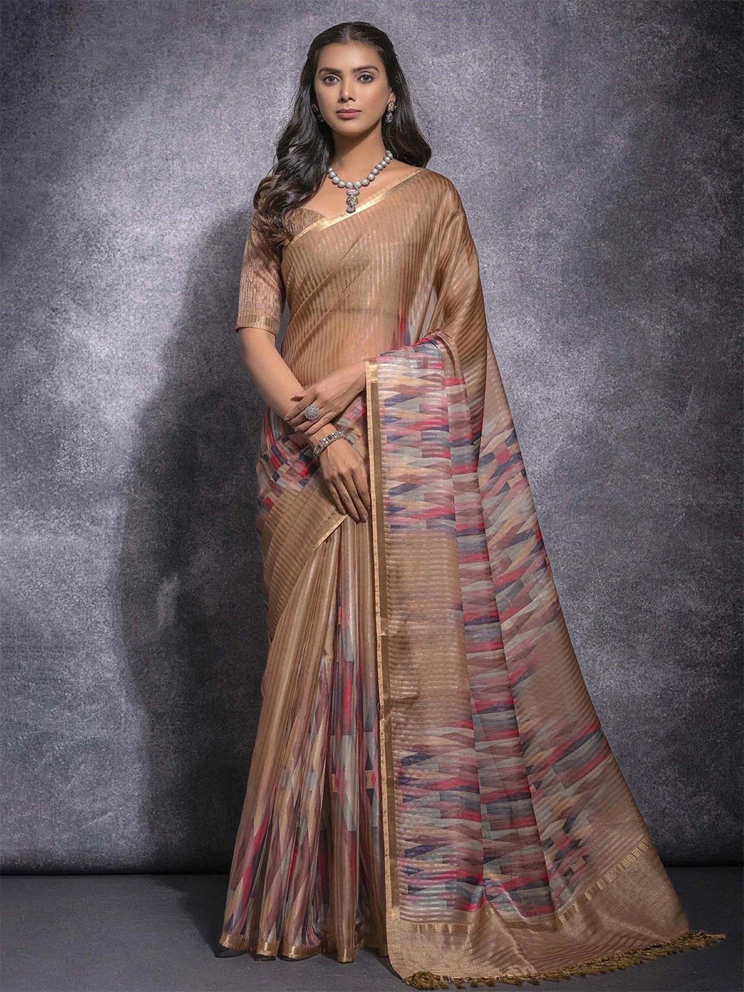 

Mitera Zari Linen Blend Saree, Beige